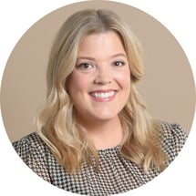 Caroline Caswell Headshot