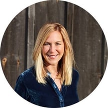 Susan Hager Headshot
